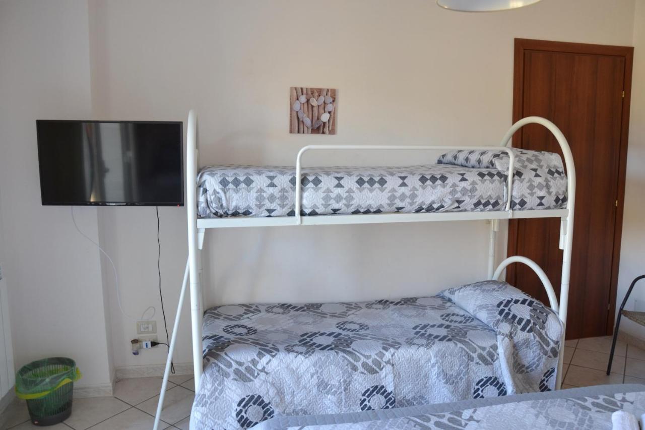 Profumo Di Mare Bed & Breakfast จีอาร์ดีนี นักซอส ภายนอก รูปภาพ
